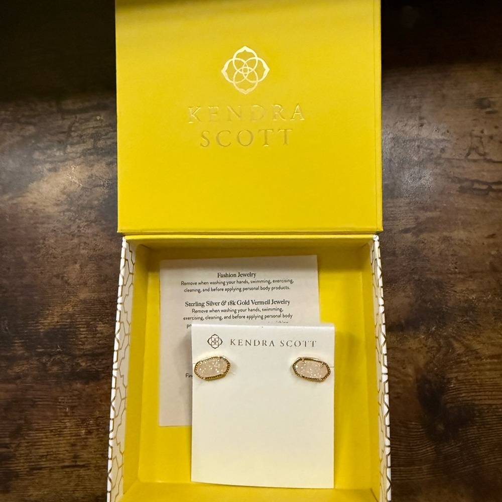 Kendra Scott Gold and Cream Earrings